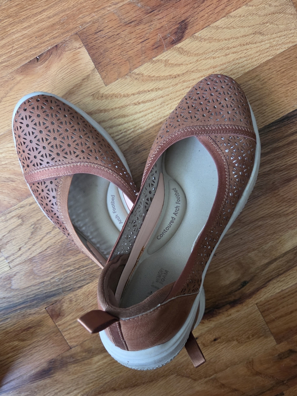 Jambu JBU Emma Slip-On Ballet Flats Women's 9.5 Tan Perforated Comfy Support